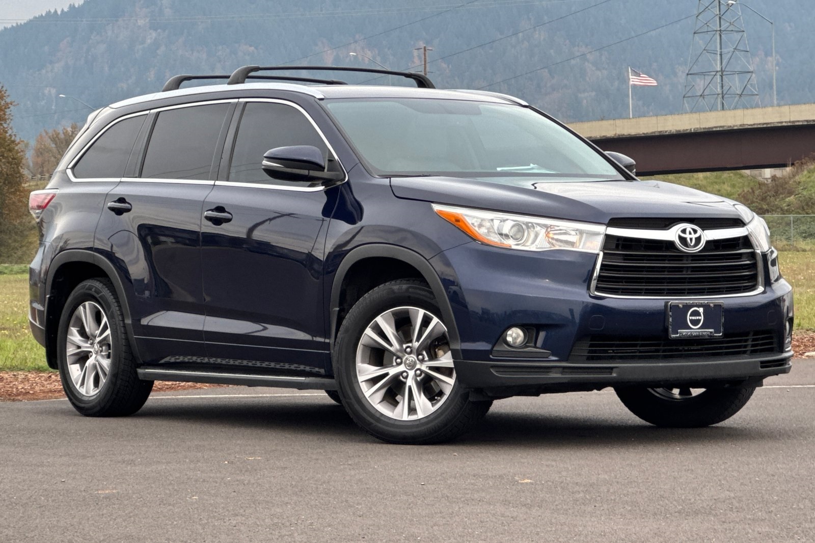 2015 Toyota Highlander XLE's photo