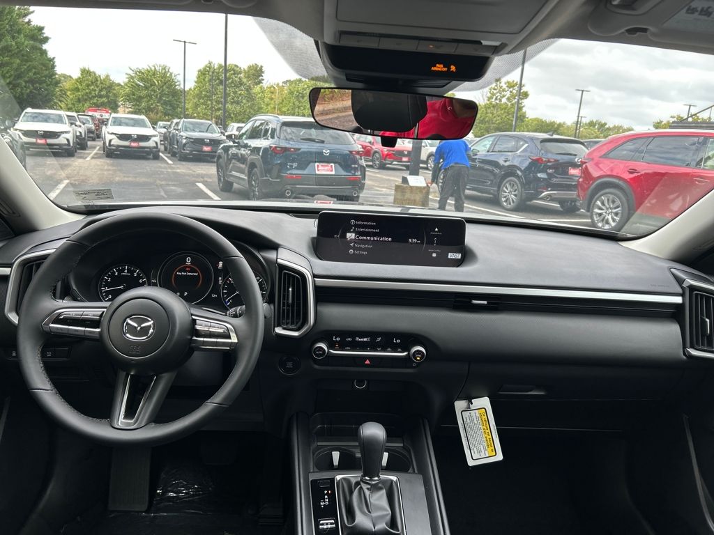 2025 Mazda CX-50 2.5 Select photo 17