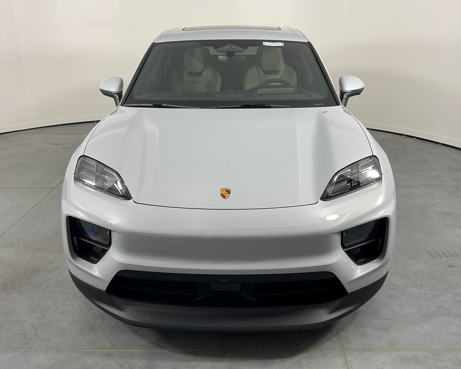 2025 Porsche Macan Electric photo 10