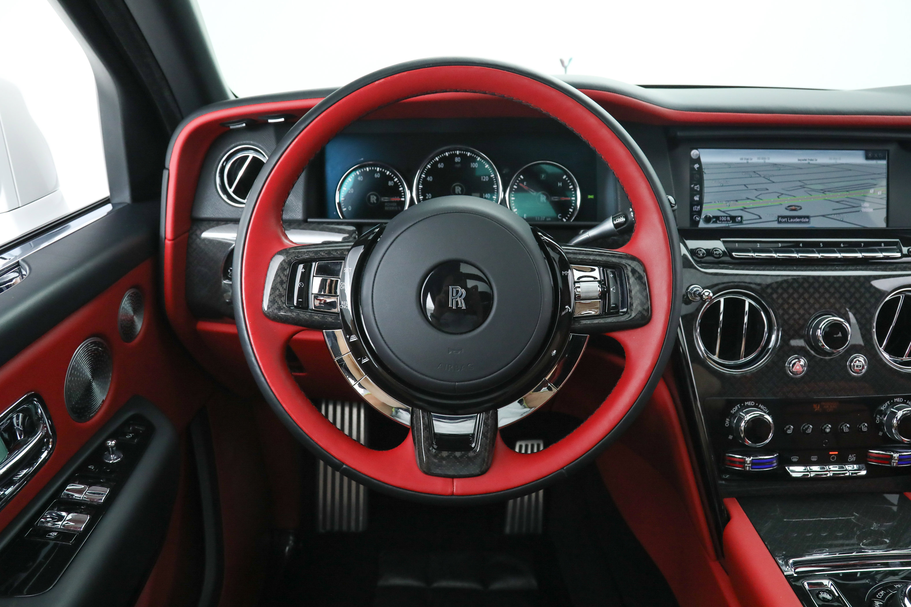 2023 Rolls Royce Cullinan Black Badge photo 30