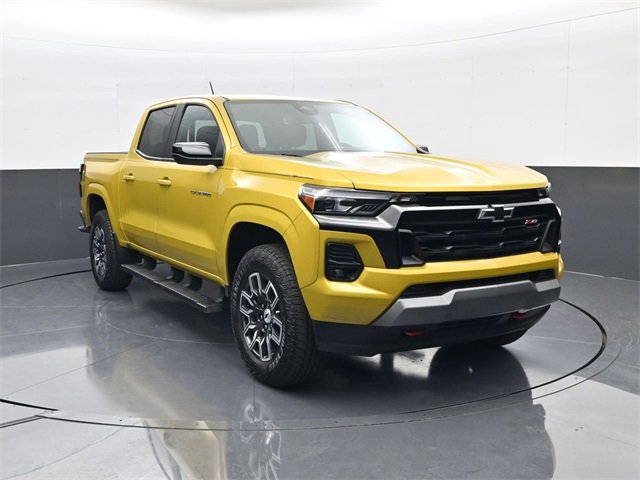 2023 Chevrolet Colorado Z71 photo 3