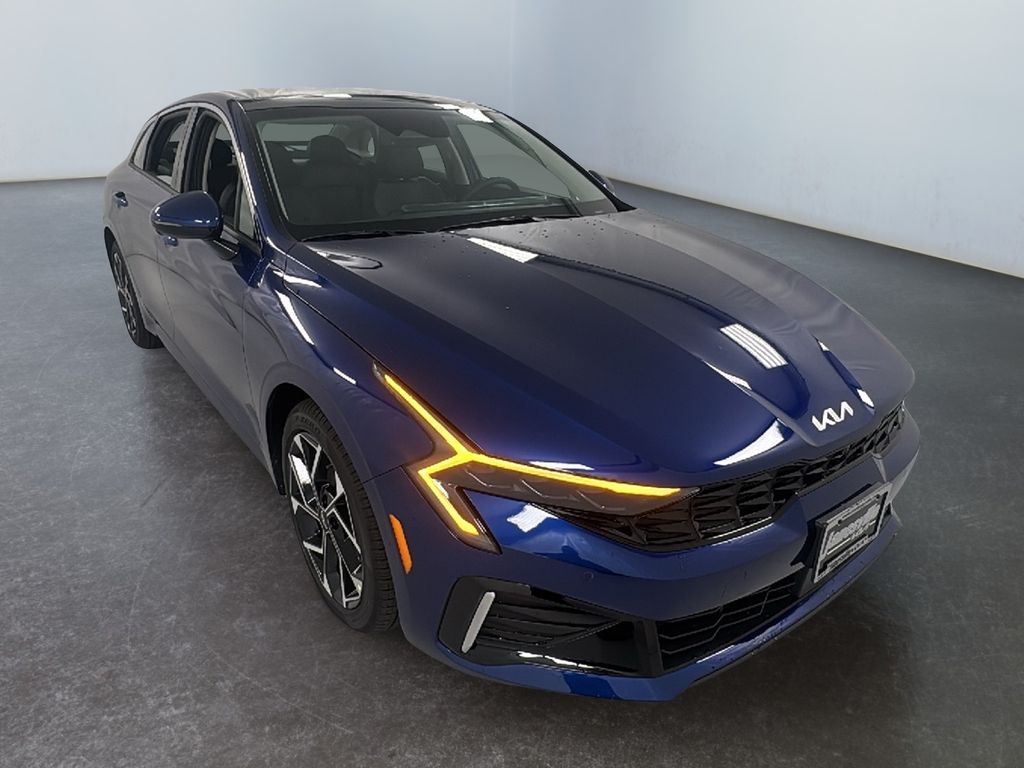 2026 Kia K5 EX's photo