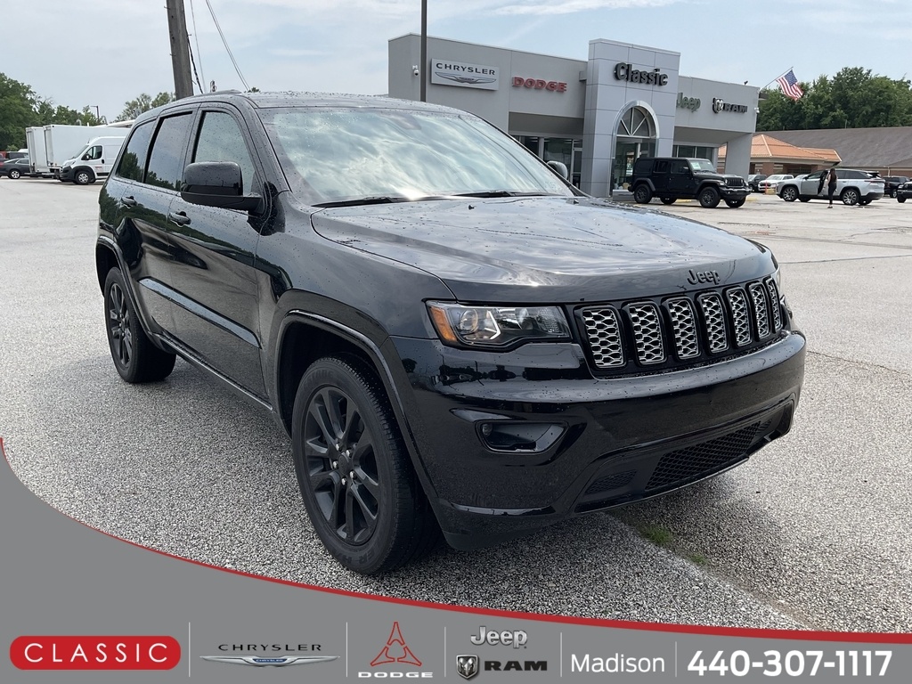 2020 Jeep Grand Cherokee Altitude's photo