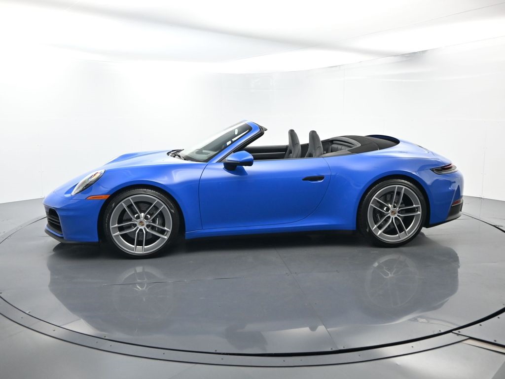 2025 Porsche 911 Cabriolet photo 2