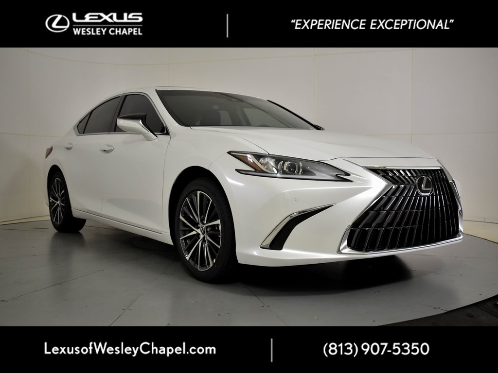 2025 Lexus ES 350's photo