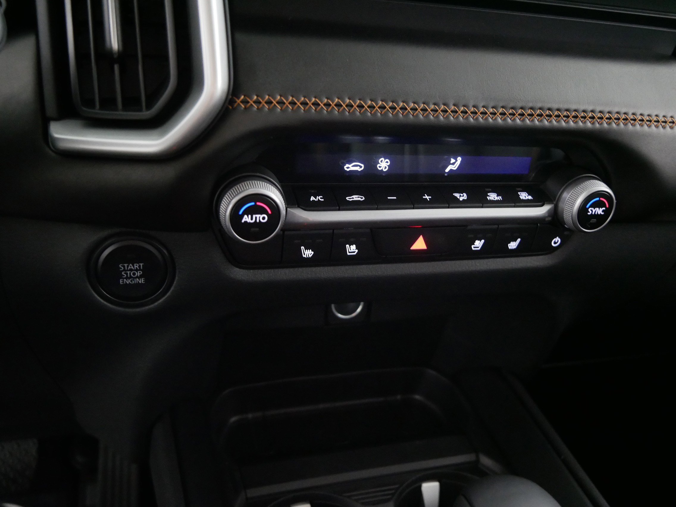 2026 Mazda CX-50 2.5 S Premium photo 4