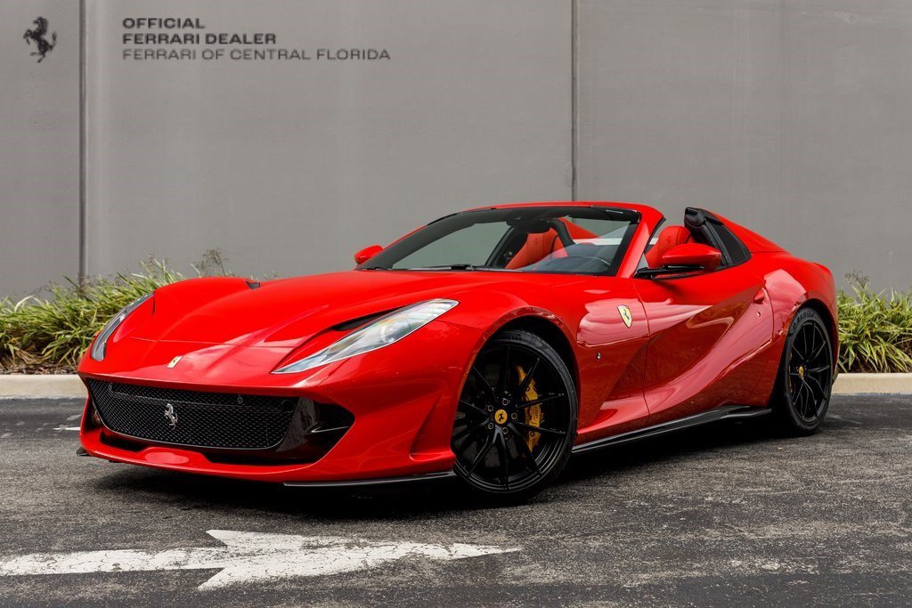 2022 Ferrari 812 GTS Base