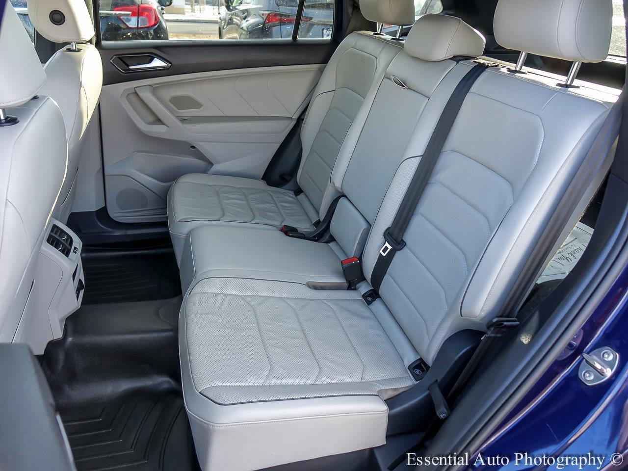 2022 VOLKSWAGEN TIGUAN - Image 9