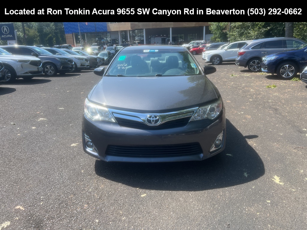 2012 Toyota Camry XLE photo 9