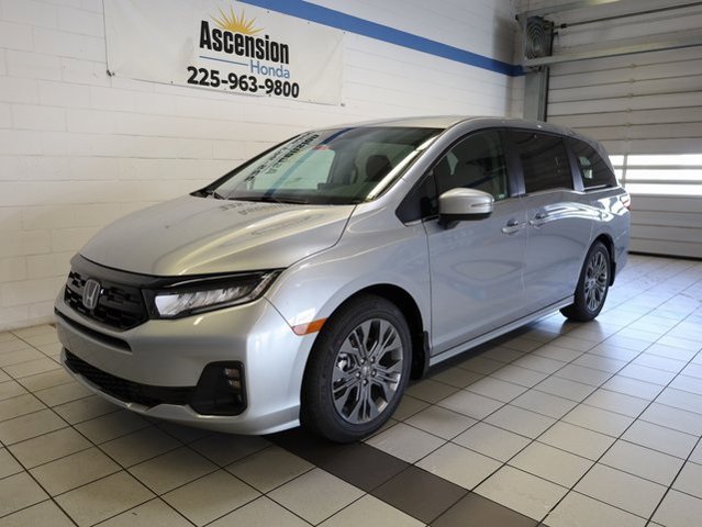 2026 Honda Odyssey Touring photo 2