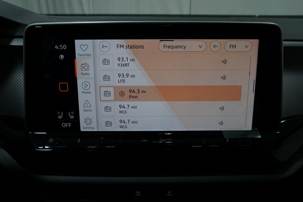 2025 Volkswagen Atlas Peak Edition SE photo 19