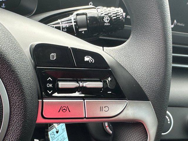 2025 Hyundai Elantra SE photo 23