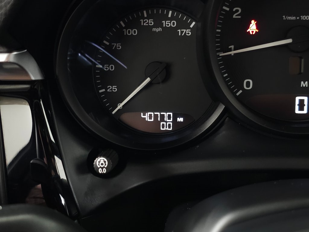 2022 PORSCHE MACAN - Image 23