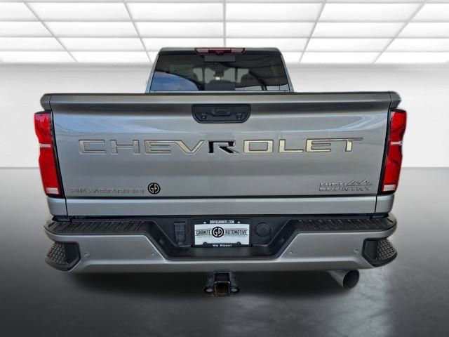 2024 Chevrolet Silverado 2500HD High Country photo 4