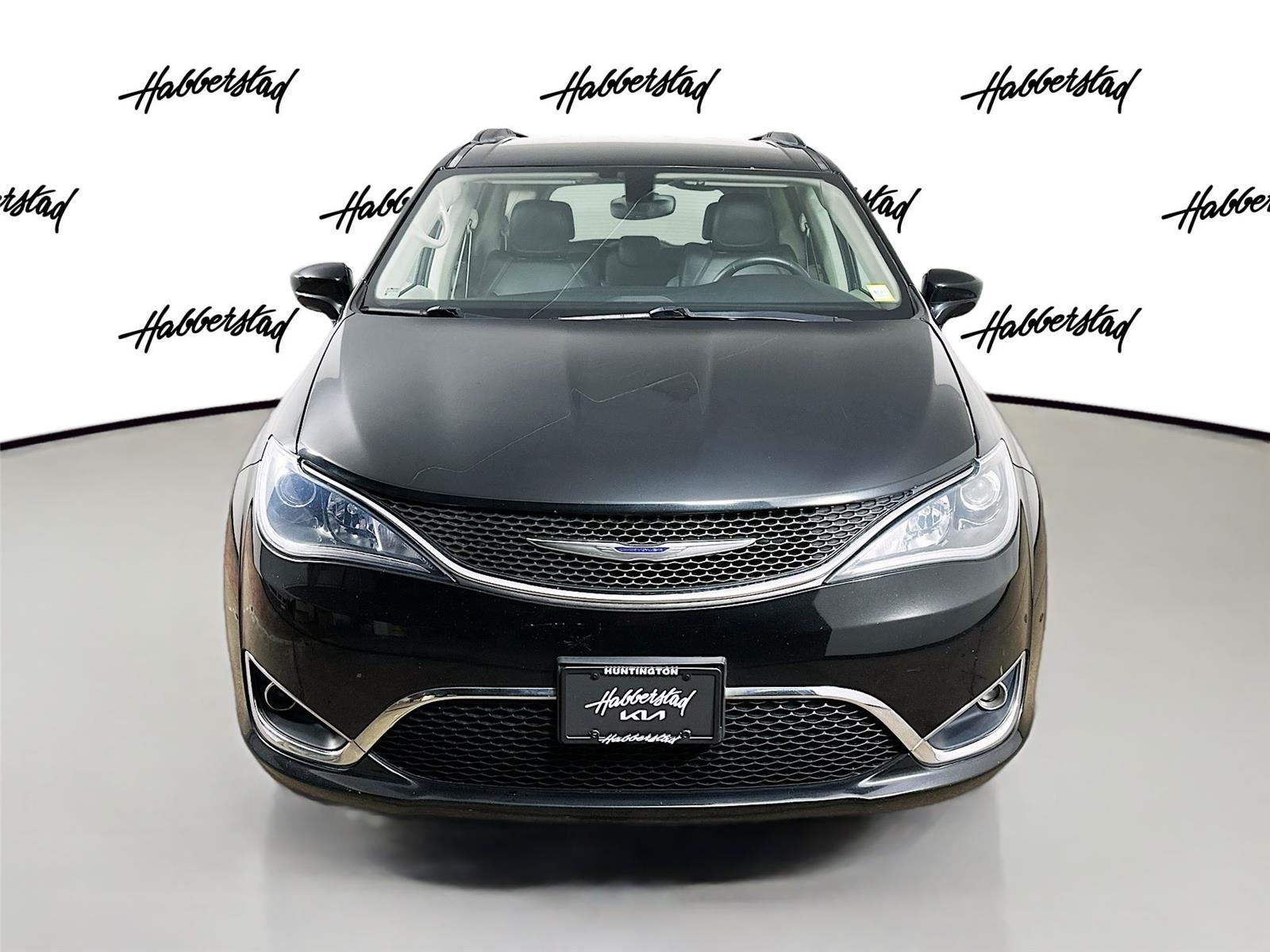 Used 2017 Chrysler Pacifica Touring-L with VIN 2C4RC1BG9HR710725 for sale in Huntington, NY