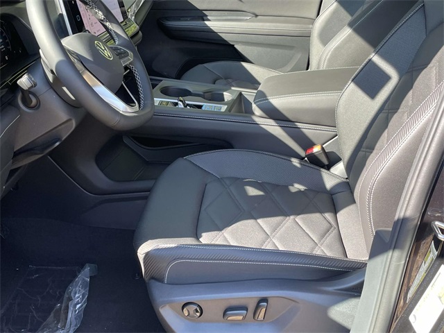 2026 Volkswagen Atlas Cross Sport SE photo 10