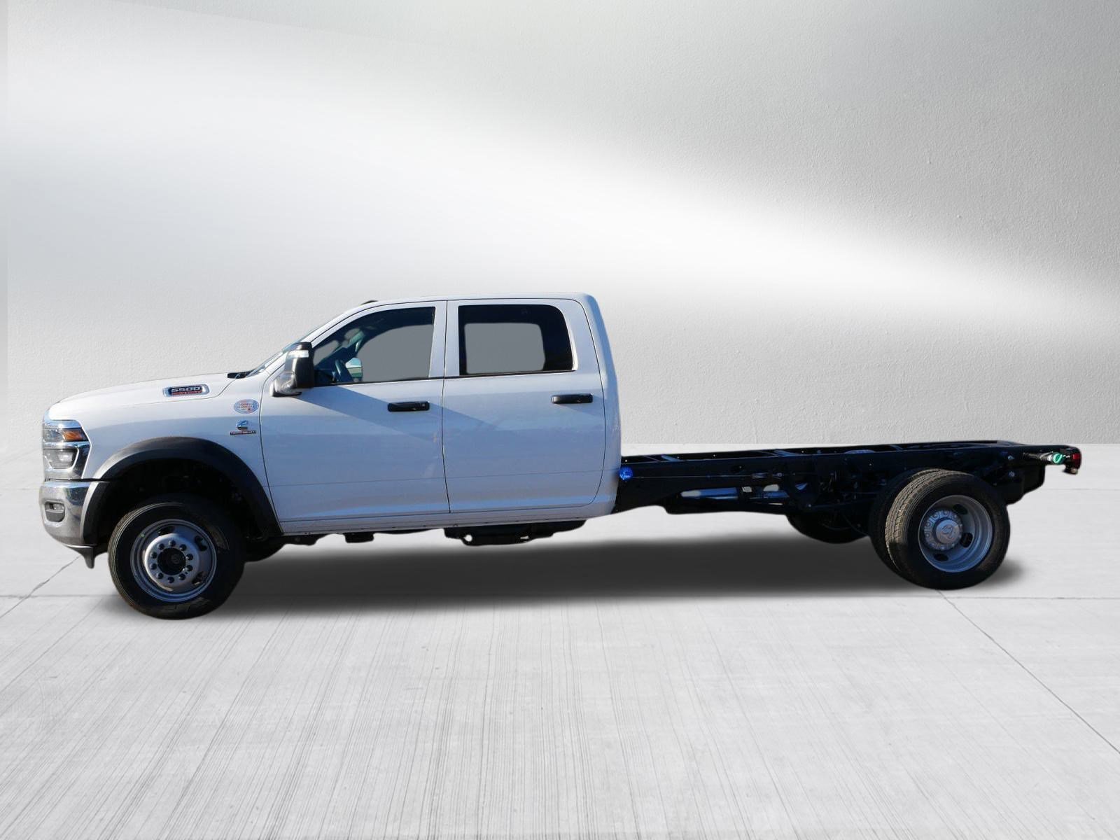 2026 Ram 5500 Tradesman photo 4