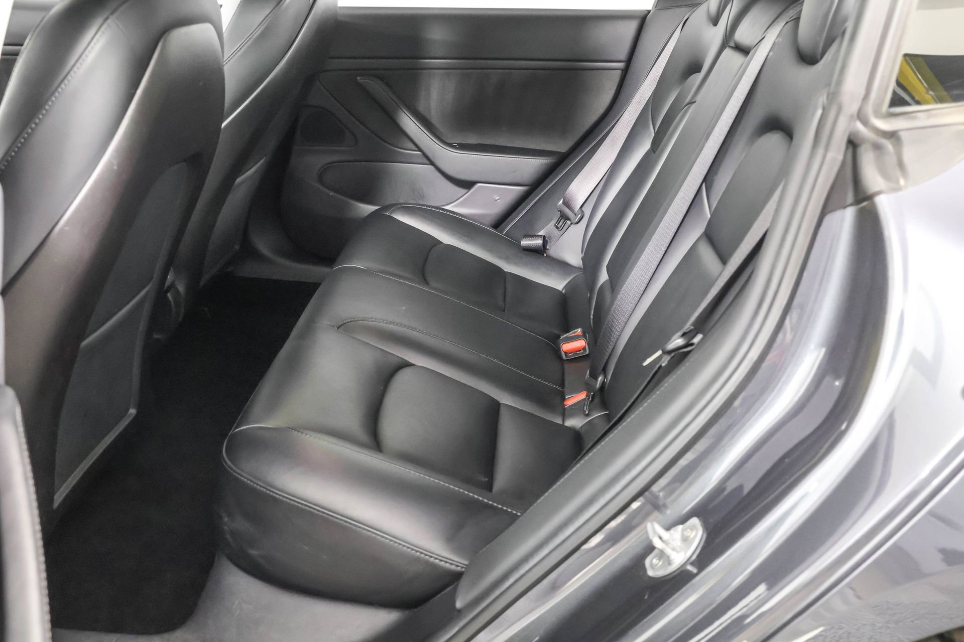 2019 Tesla Model 3 Long Range photo 18