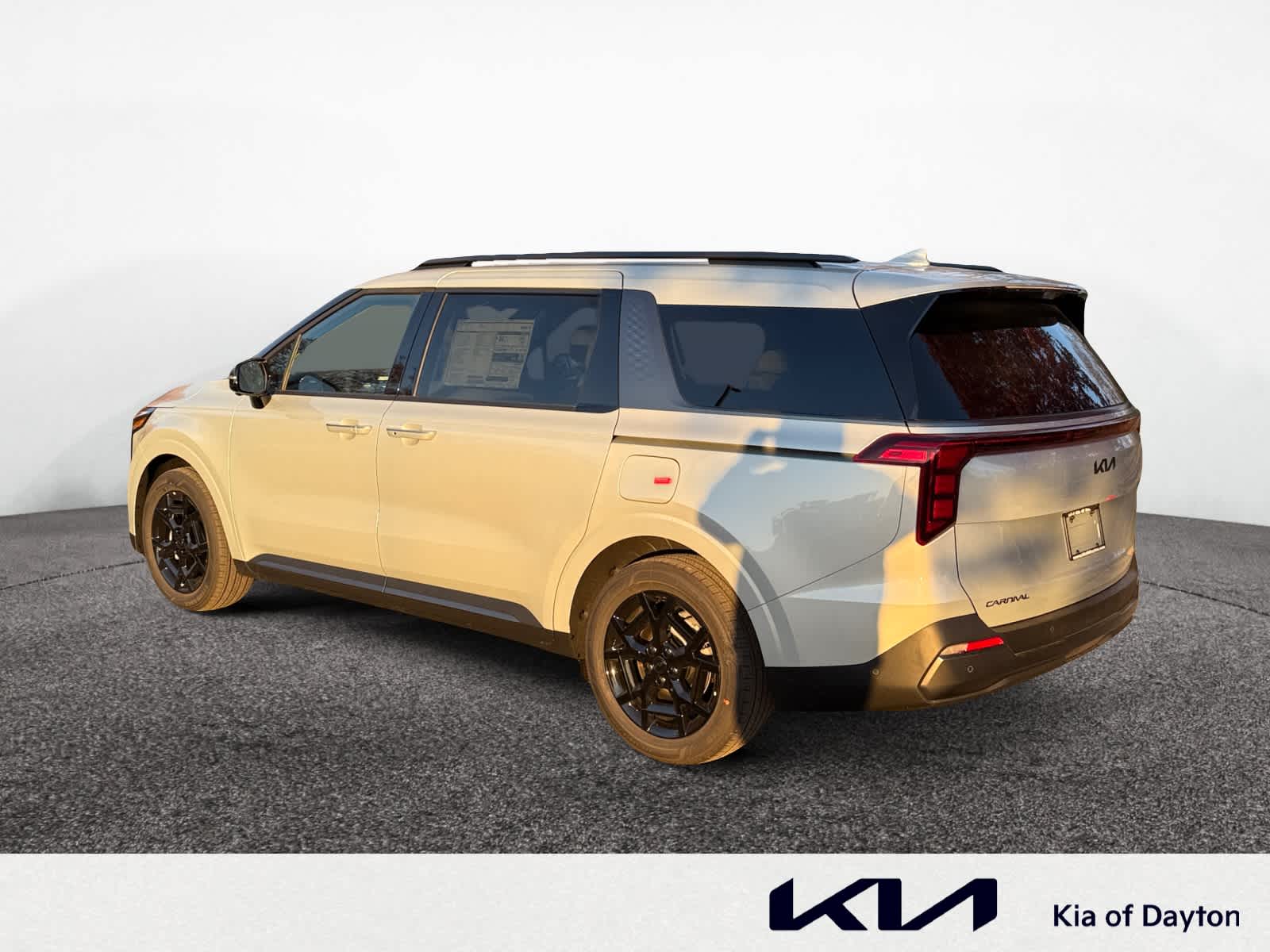 2026 Kia Carnival SX photo 3