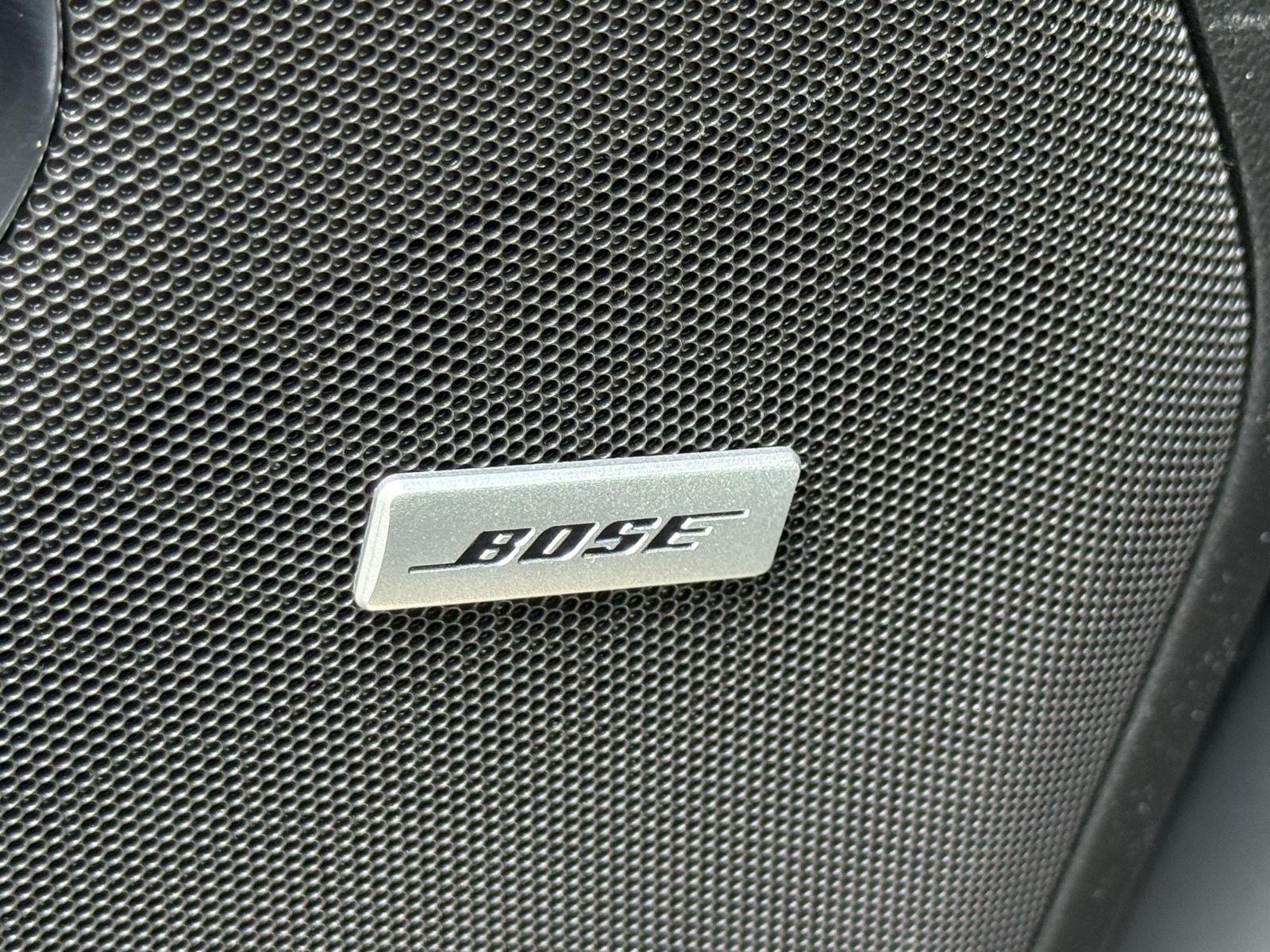 2024 Gmc Yukon XL SLT photo 30