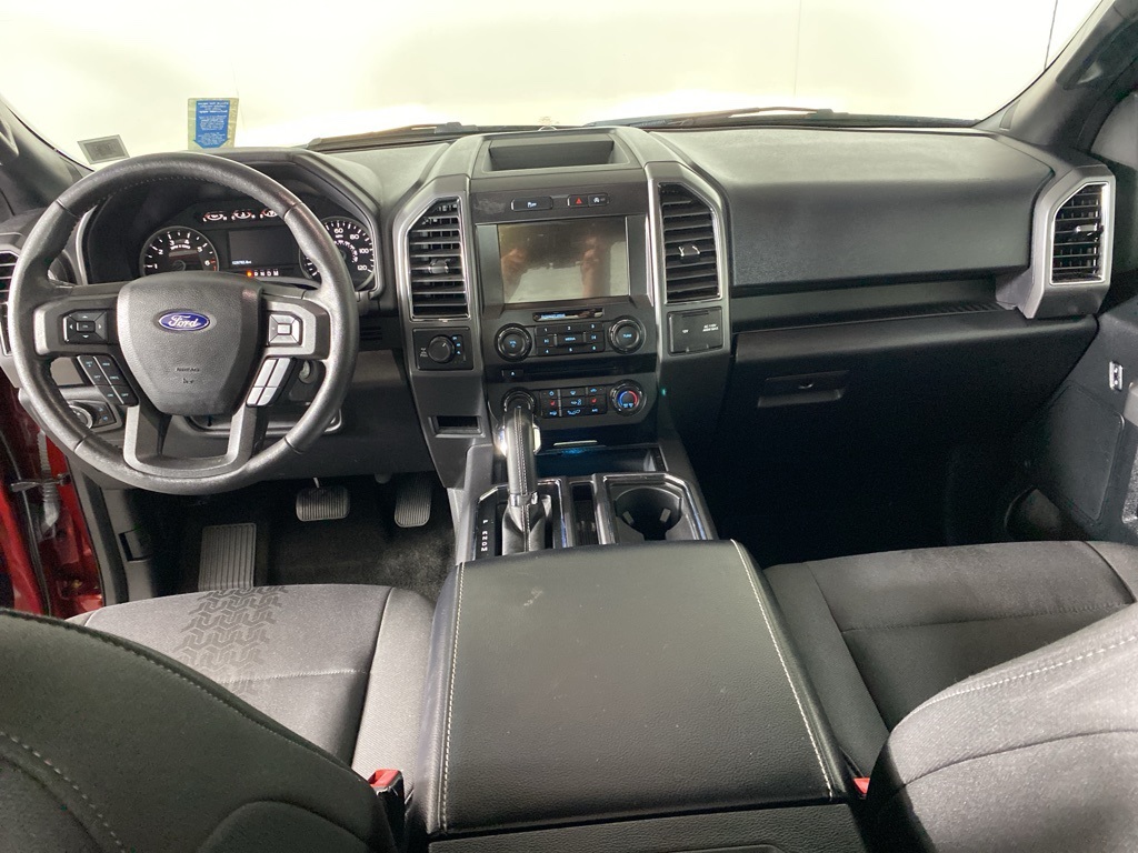 2018 Ford F-150 XLT photo 2