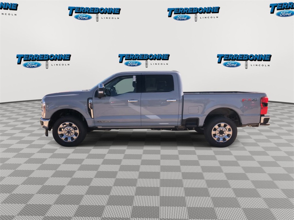 2025 Ford F-250 Lariat photo 4
