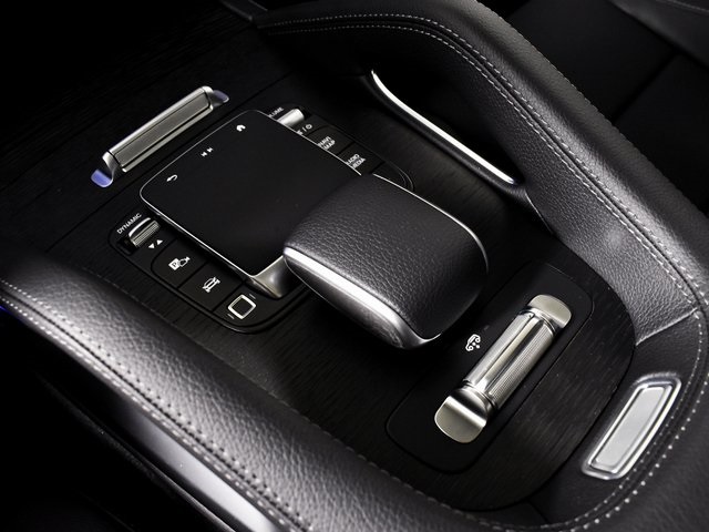 2026 Mercedes Benz GLS 450 4MATIC photo 18