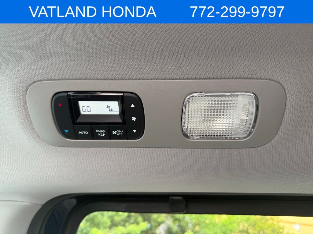 2023 Honda Odyssey Elite photo 31