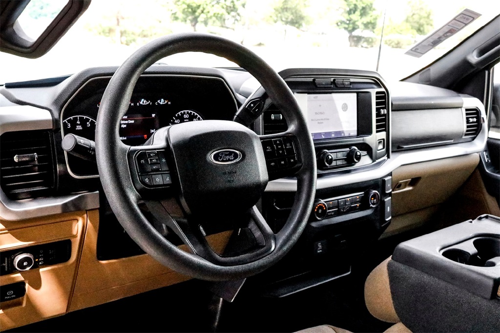 2023 Ford F-150 XLT photo 13