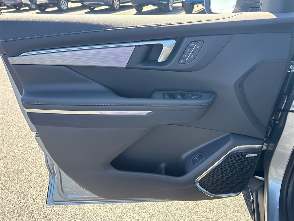 2026 Buick Enclave Preferred photo 13