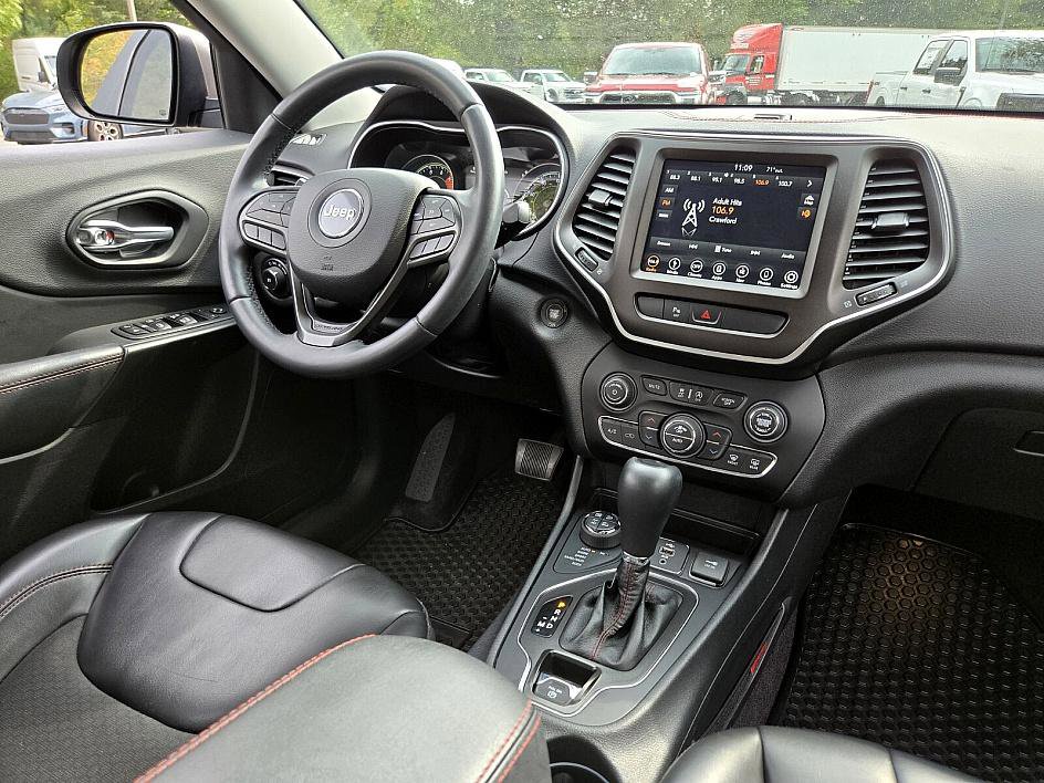 2019 Jeep Cherokee Trailhawk photo 12