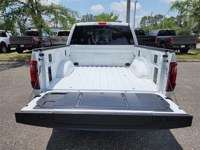 2025 Ford F-150 XLT photo 7