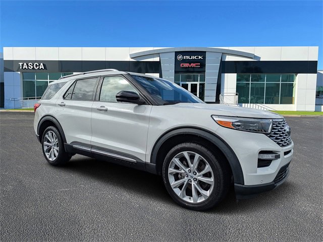 2022 Ford Explorer Platinum's photo