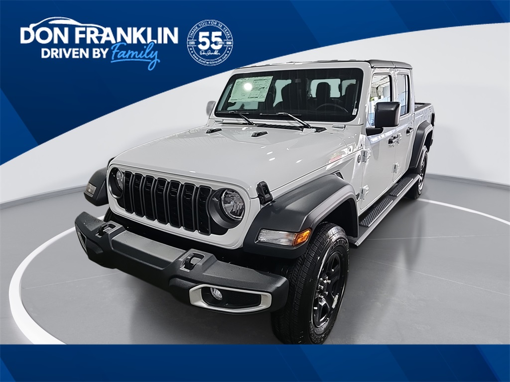 2025 Jeep Gladiator Sport's photo