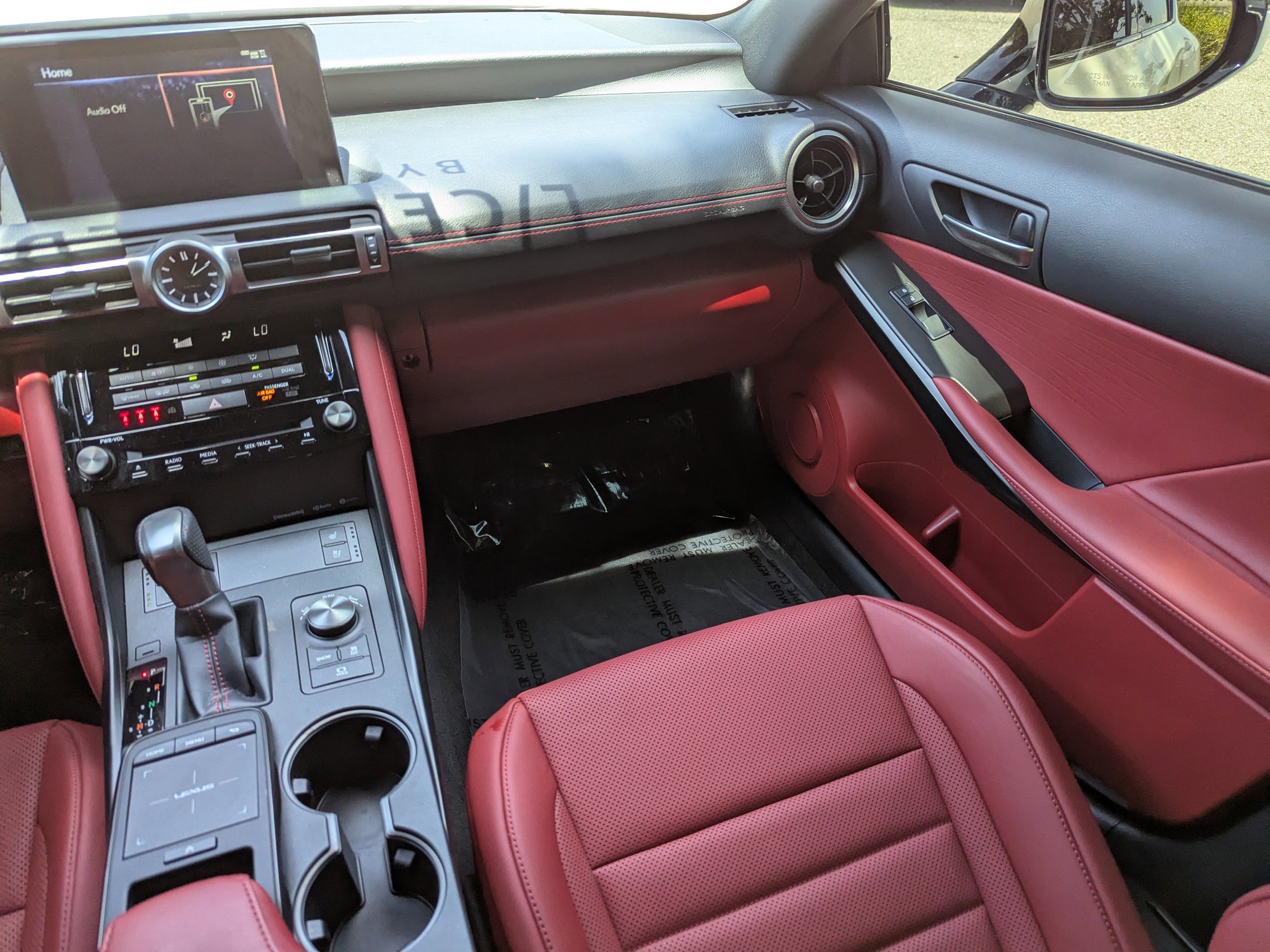 2022 Lexus IS F SPORT photo 12