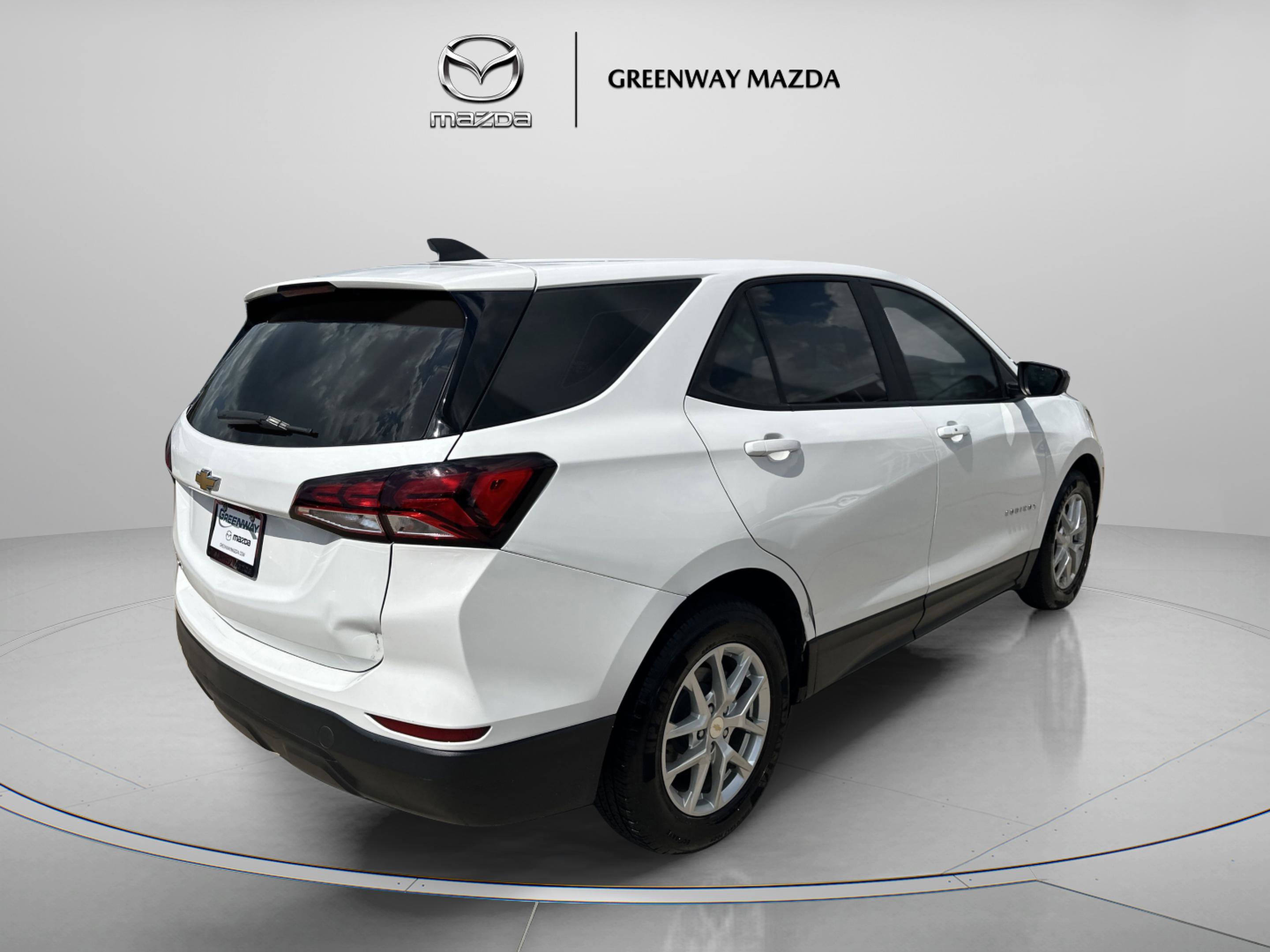 2022 Chevrolet Equinox LS photo 7
