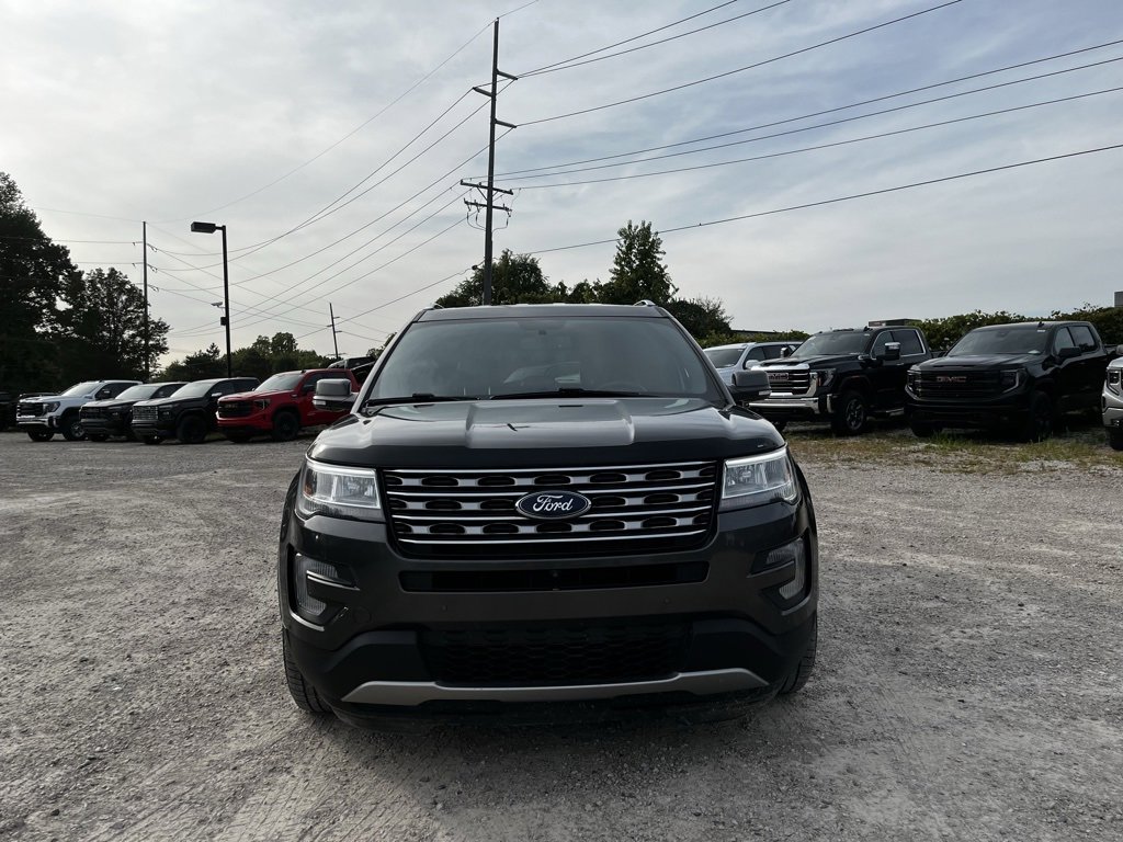 2017 Ford Explorer Limited photo 2