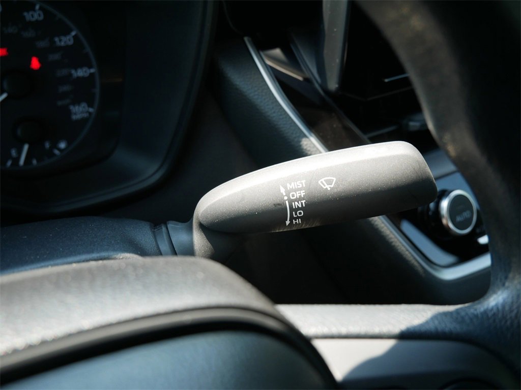 2025 Toyota Corolla LE photo 24
