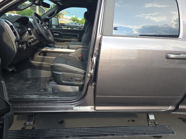 2026 Ram 3500 Laramie photo 10