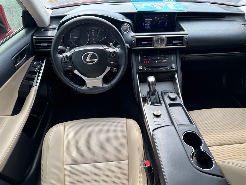 2017 Lexus IS 200t photo 21