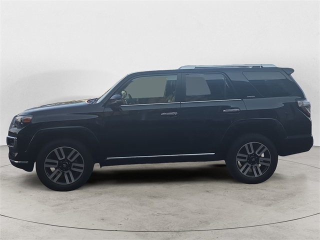 2022 Toyota 4Runner Limited 4WD photo 2