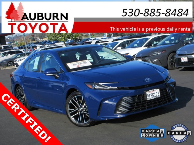 2025 Toyota Camry XLE's photo