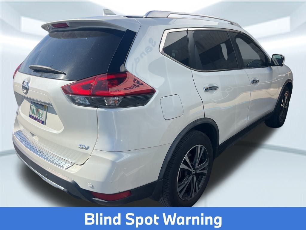 2020 Nissan Rogue SV photo 3