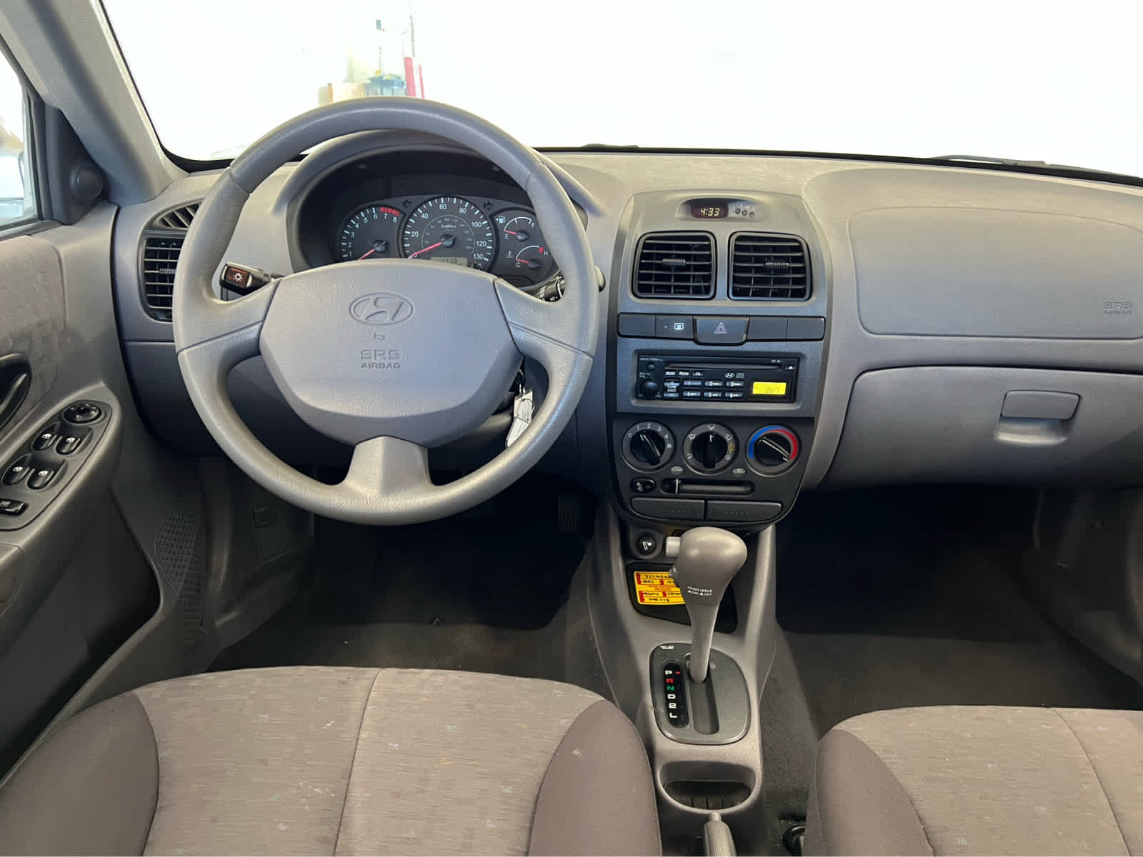 2005 Hyundai Accent GLS's photo