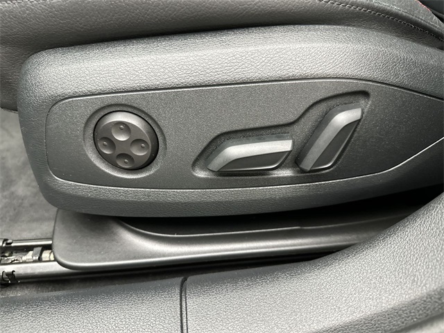 2018 Audi A4 2.0T Premium Plus Quattro photo 4