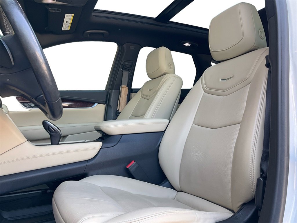 2019 Cadillac XT4 Luxury photo 23
