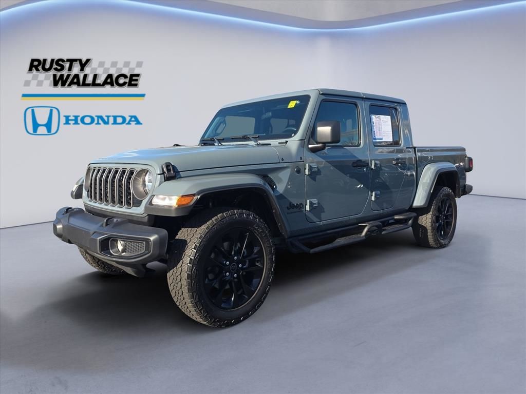 2025 Jeep Gladiator Nighthawk's photo