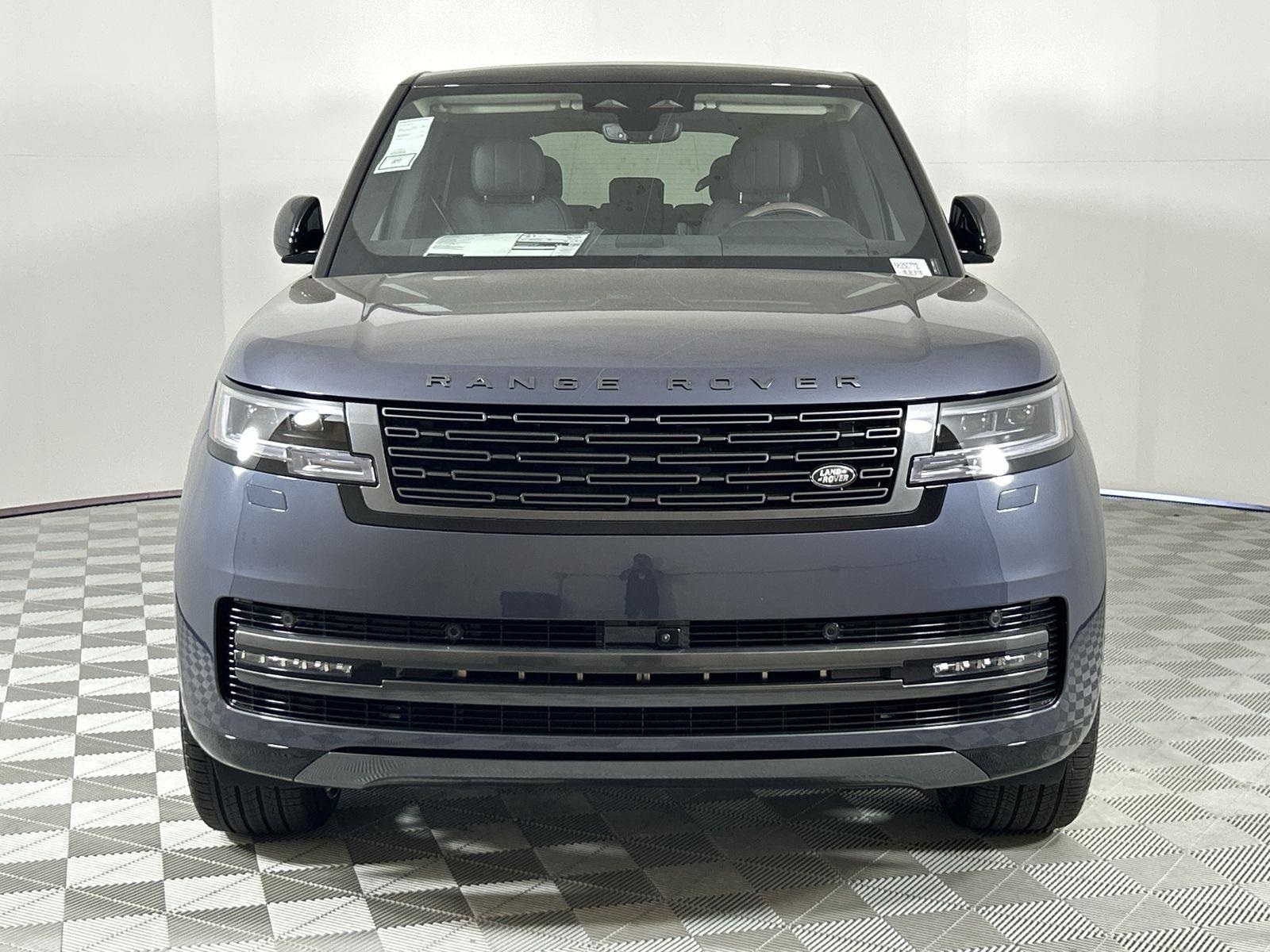 2025 Land Rover Range Rover SE photo 8