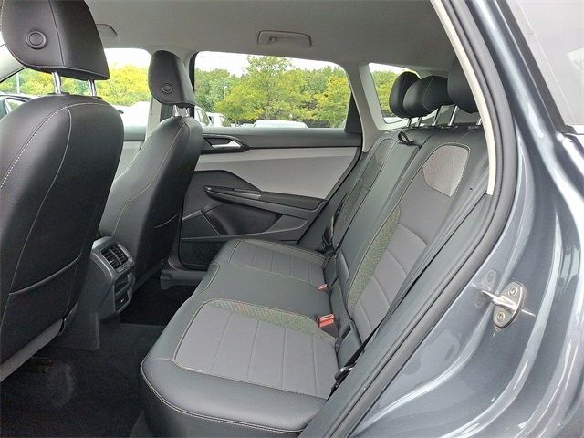 2022 Volkswagen Taos SE photo 10
