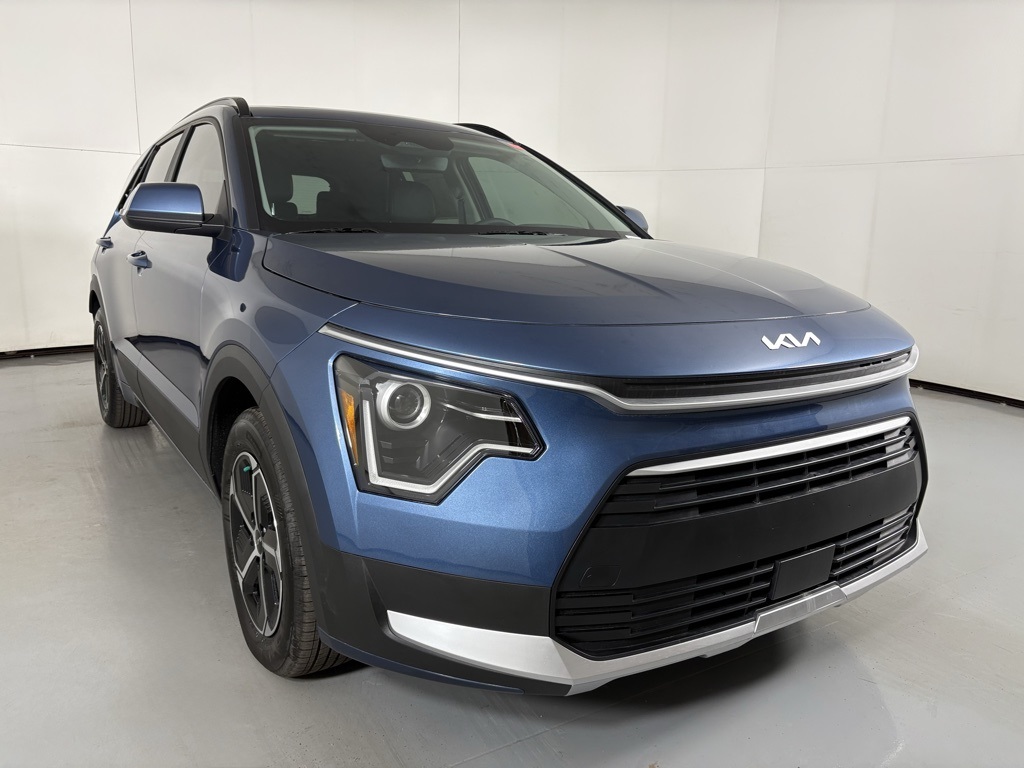 2026 Kia Niro EX photo 3